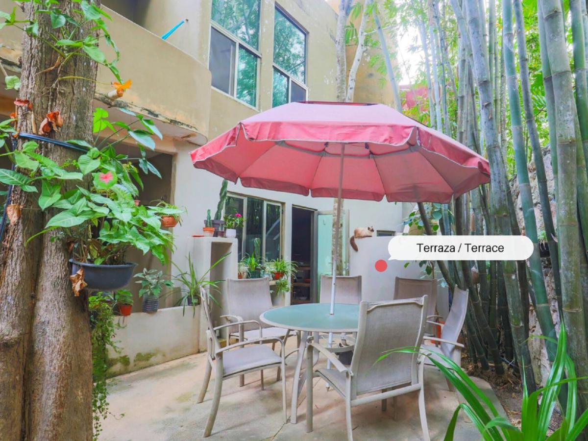 Guest House La Aldea Holistic Experience Cancún Exterior foto
